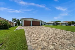 2502 Van Buren Pkwy, Cape Coral, FL 33993 - Photo 41