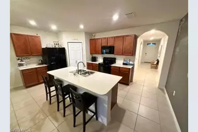 2729 Foralesca Ct, Cape Coral, FL 33909 - Photo 5
