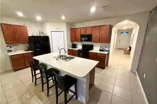 2729 Foralesca Ct, Cape Coral, FL 33909 - Photo 5