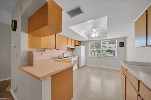 836 SW Trafalgar Parkway, Cape Coral, FL 33991 - Photo 5