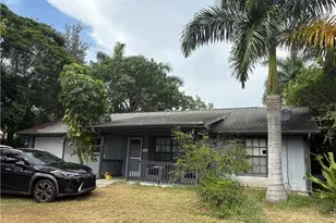2900 52nd St SW, Naples, FL 34116 - Photo 1