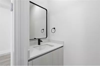 329 NE 15th Ter, Cape Coral, FL 33909 - Photo 23