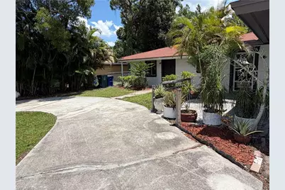 5829 Casablanca Ct, Fort Myers, FL 33919 - Photo 3
