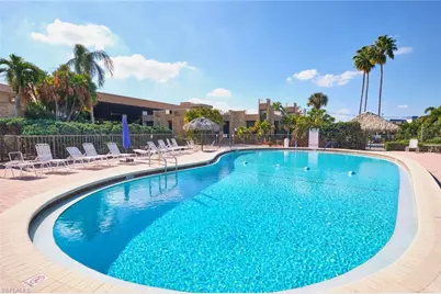 1747 Pebble Beach Dr #302, Fort Myers, FL 33907 - Photo 25