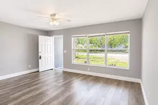 4919 York St, Cape Coral, FL 33904 - Photo 3