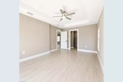 3464 NE 9th Pl, Cape Coral, FL 33909 - Photo 9