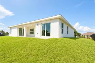 3464 NE 9th Pl, Cape Coral, FL 33909 - Photo 25
