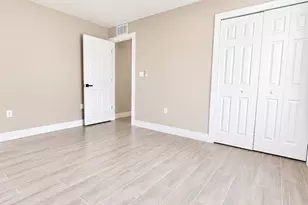 3464 NE 9th Pl, Cape Coral, FL 33909 - Photo 17