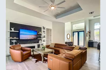 217 SW 21st St, Cape Coral, FL 33991 - Photo 9