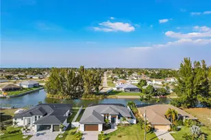 217 SW 21st St, Cape Coral, FL 33991 - Photo 45