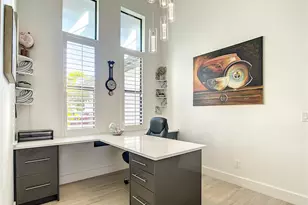 217 SW 21st St, Cape Coral, FL 33991 - Photo 17