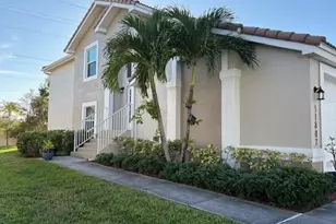 11807 Bayport Ln, Fort Myers, FL 33908 - Photo 3