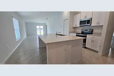 20190 Caroline Creek Pl, Lehigh Acres, FL 33974 - Photo 11