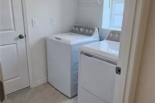 20190 Caroline Crk Pl, Lehigh Acres, FL 33974 - Photo 7