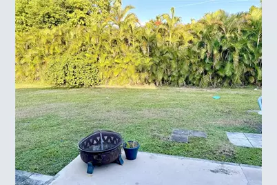 1307 SW Santa Barbara Pl, Cape Coral, FL 33991 - Photo 9