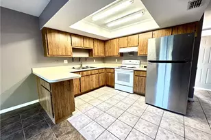 1307 SW Santa Barbara Pl, Cape Coral, FL 33991 - Photo 3