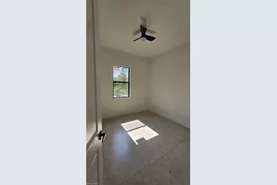 812 Hibiscus Ave, Lehigh Acres, FL 33972 - Photo 13
