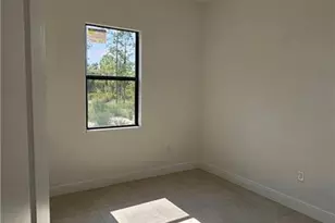 812 Hibiscus Ave, Lehigh Acres, FL 33972 - Photo 13