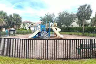 17191 Wrigley Cir, Fort Myers, FL 33908 - Photo 47