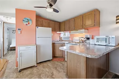 5558 Palm Beach Blvd #5, Fort Myers, FL 33905 - Photo 9