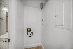 2700 Park Windsor Dr, Fort Myers, FL 33901 - Photo 37