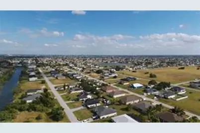 617 NW 14th St, Cape Coral, FL 33993 - Photo 7