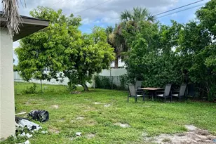 118 SW 10th Terrace, Cape Coral, FL 33991 - Photo 31