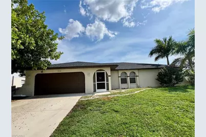 118 SW 10th Ter, Cape Coral, FL 33991 - Photo 7