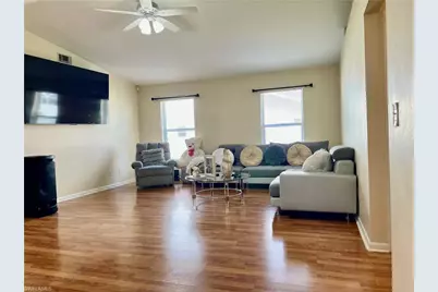 118 SW 10th Ter, Cape Coral, FL 33991 - Photo 3