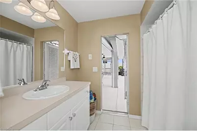 22 SE 13th Ave, Cape Coral, FL 33990 - Photo 25