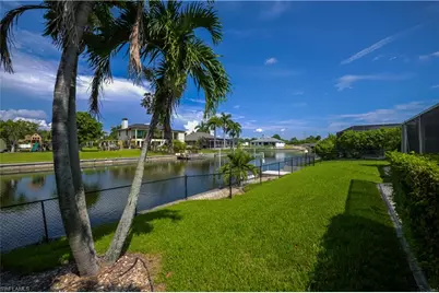 22 SE 13th Ave, Cape Coral, FL 33990 - Photo 35