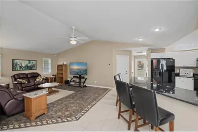 22 SE 13th Ave, Cape Coral, FL 33990 - Photo 17