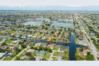 22 SE 13th Ave, Cape Coral, FL 33990 - Photo 3