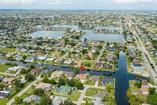 22 SE 13th Ave, Cape Coral, FL 33990 - Photo 3