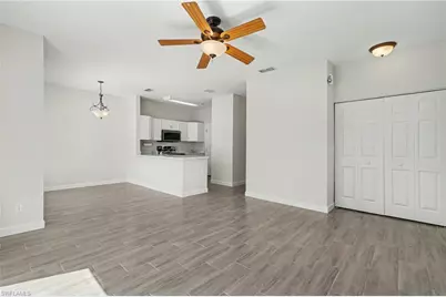 6081 Lake Front Dr, Fort Myers, FL 33908 - Photo 7