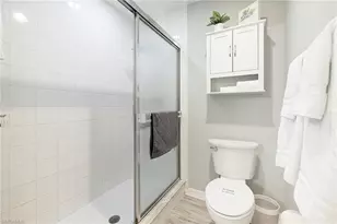5805 Trailwinds Dr, Fort Myers, FL 33907 - Photo 19