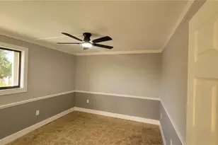 2121 Collier Ave E, Fort Myers, FL 33901 - Photo 17