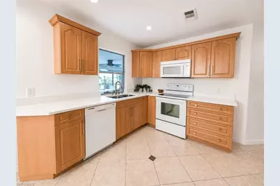 1433 SE 17th St, Cape Coral, FL 33990 - Photo 7