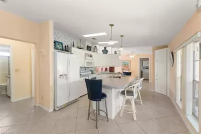 244 Daisy Ave, Fort Myers, FL 33908 - Photo 13