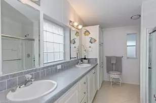 244 Daisy Ave, Fort Myers, FL 33908 - Photo 15