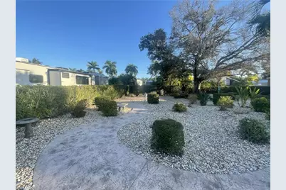 5235 Pineland Daisy Trl, Fort Myers, FL 33905 - Photo 25