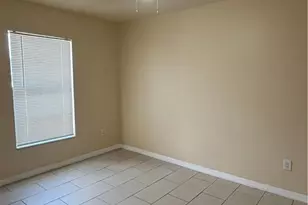 1622 SW 33rd St, Cape Coral, FL 33914 - Photo 5