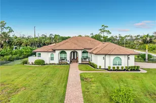 90 22nd Ave NW, Naples, FL 34120 - Photo 3