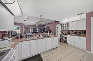 1224 NW 38th Ave, Cape Coral, FL 33993 - Photo 3