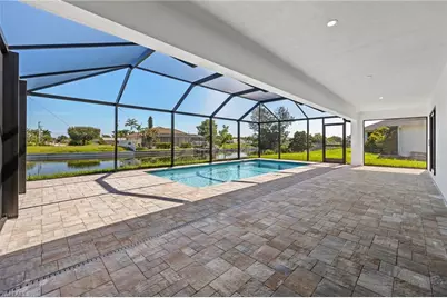 1807 NE 2nd St, Cape Coral, FL 33909 - Photo 23