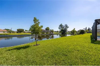 1807 NE 2nd St, Cape Coral, FL 33909 - Photo 27