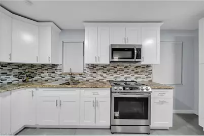 77 Glenmont Dr W, North Fort Myers, FL 33917 - Photo 3