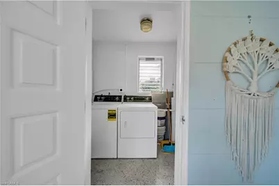 77 Glenmont Dr W, North Fort Myers, FL 33917 - Photo 23