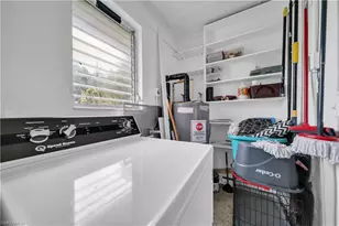 77 Glenmont Dr W, North Fort Myers, FL 33917 - Photo 25