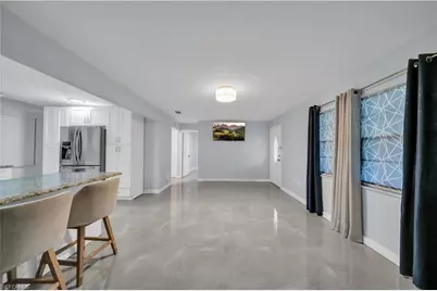 77 Glenmont Dr W, North Fort Myers, FL 33917 - Photo 9